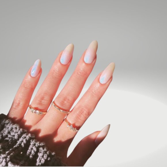 *BOGO* Ivory Shimmer Reusable Press-on Nails - Picture 1 of 6